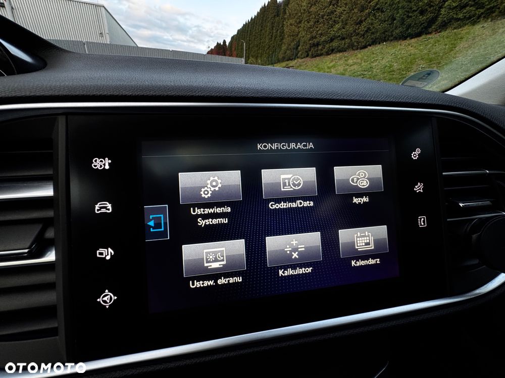 Peugeot 308 SW BlueHDi 150 Automatik Stop & Start Allure - 22