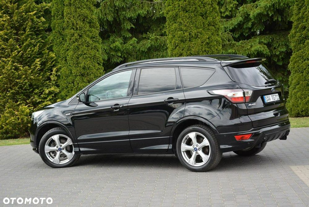 Ford Kuga 1.5 EcoBoost 2x4 ST-Line - 6