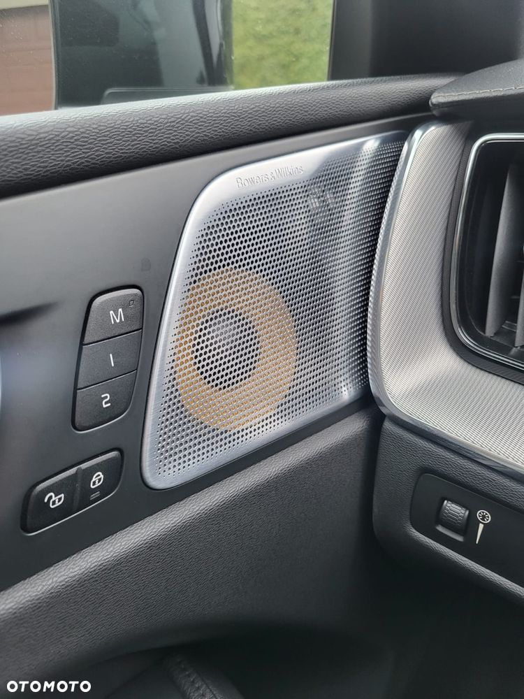 Volvo XC 60 D4 AWD Inscription - 28