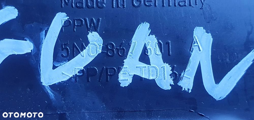 Tapicerka osłona klapy bagażnika VW Tiguan I Lift 5N0867601 - 7