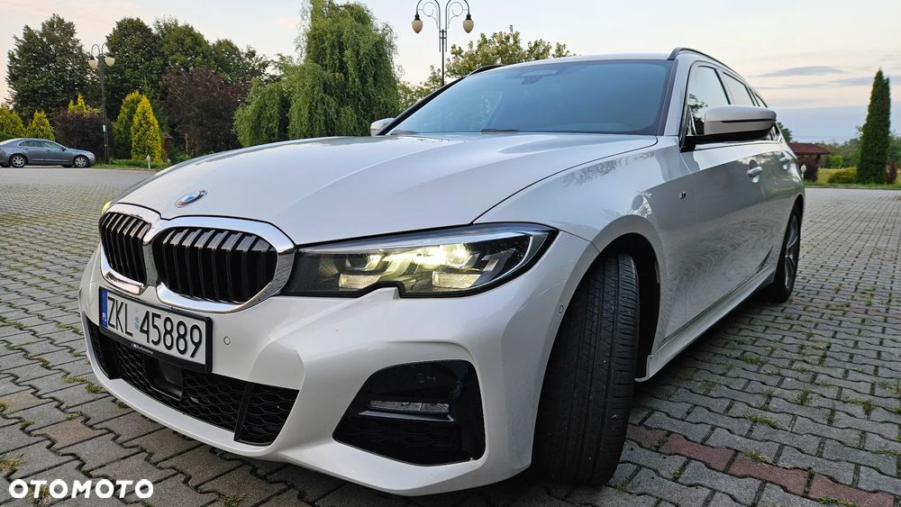 BMW Seria 3 320d xDrive Edition M Sport Shadow - 1