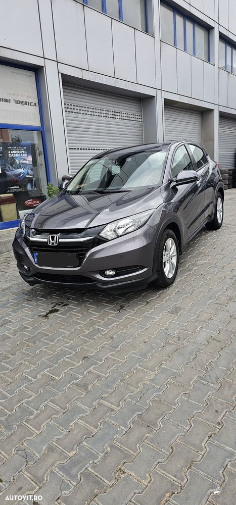 Honda HR-V 1.5 i-VTEC 4x2 6MT Elegance - 1