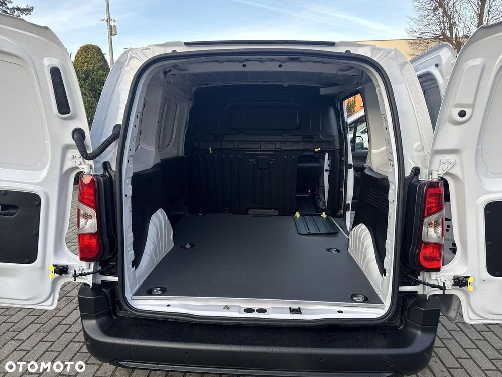 Toyota PROACE CITY - 21