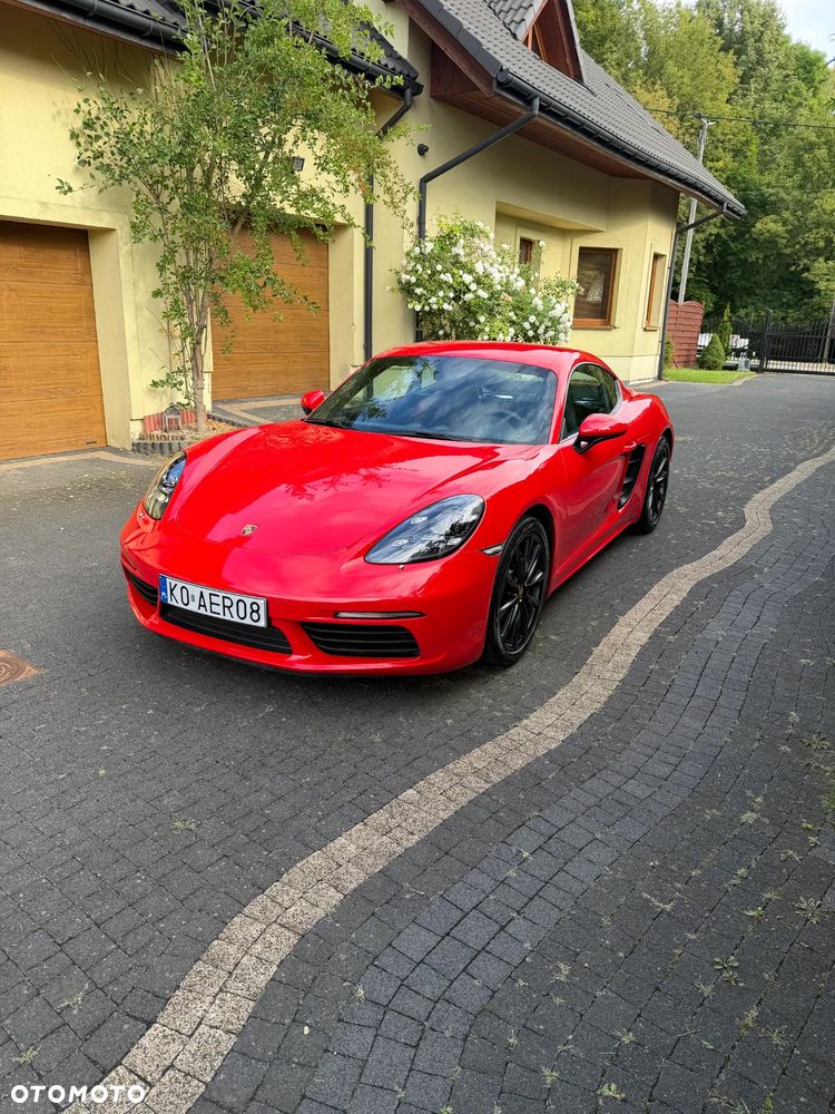 Porsche 718 Cayman - 1