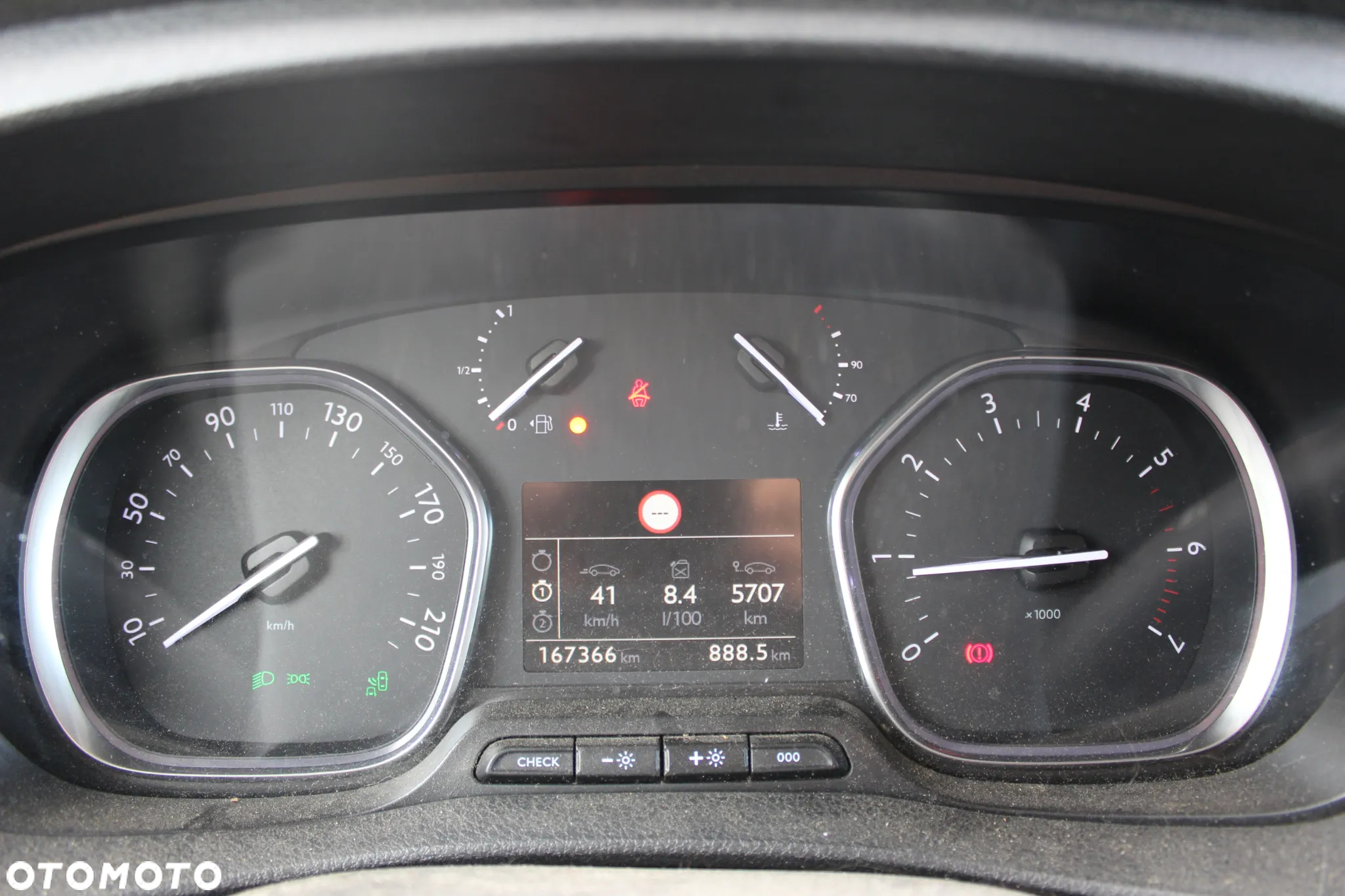 Peugeot Expert - 9