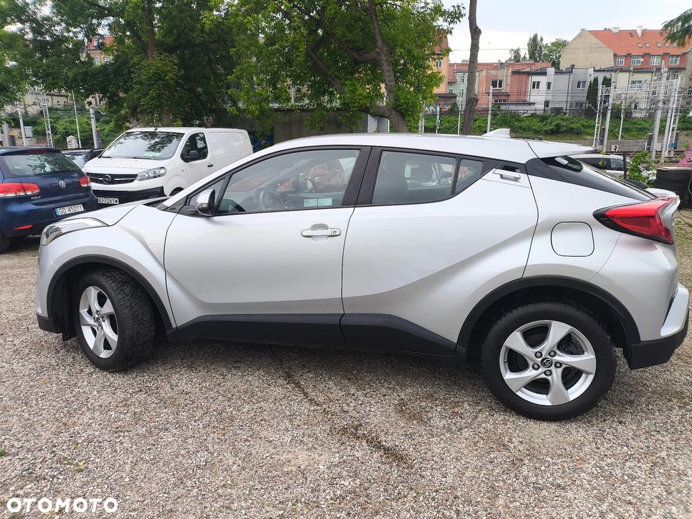 Toyota C-HR 1.2 T Dynamic - 8