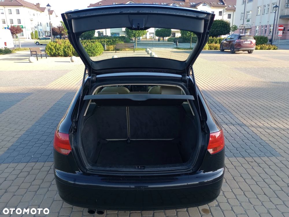 Audi A3 Sportback 2.0 FSI Ambiente - 17