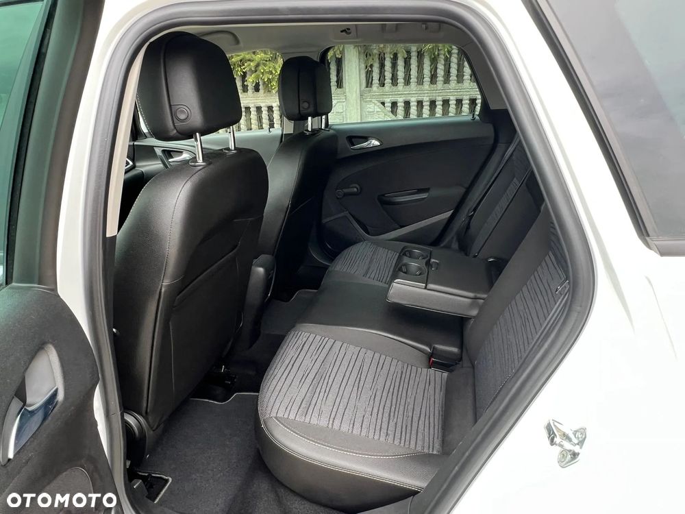 Opel Astra 1.4 Turbo - 18