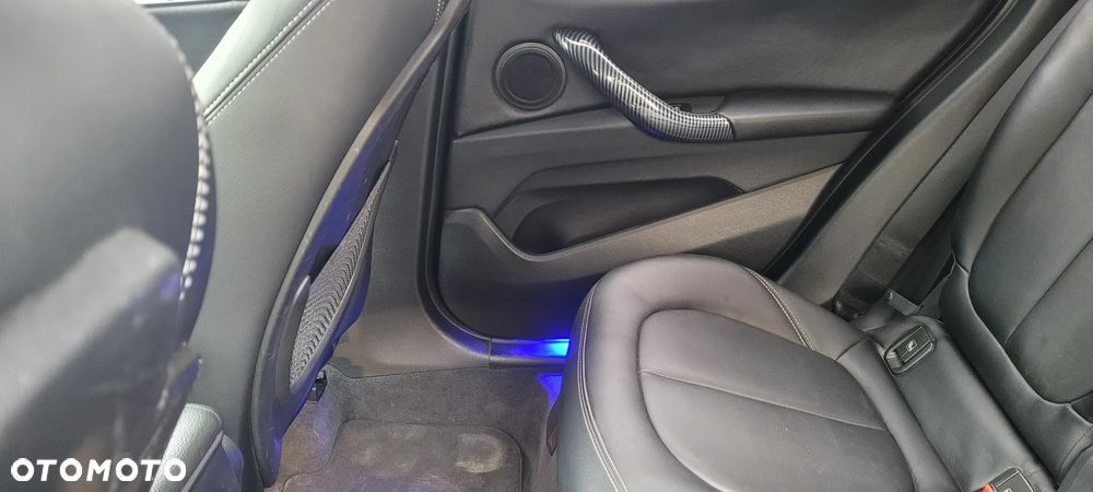 BMW X1 sDrive18d - 27