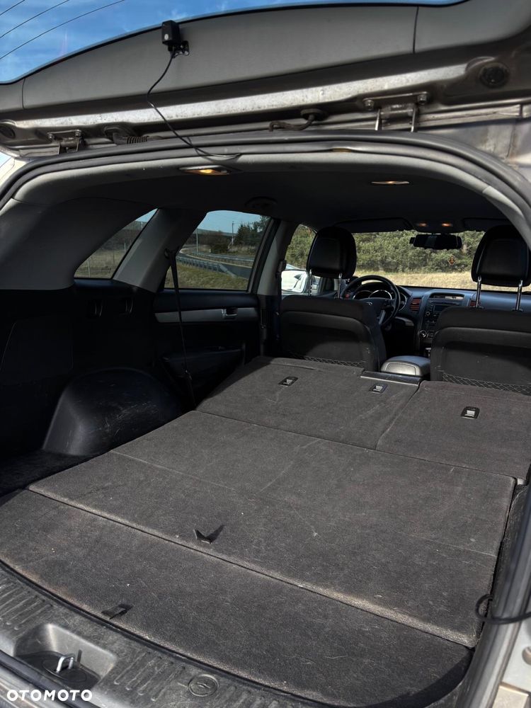 Kia Sorento - 8