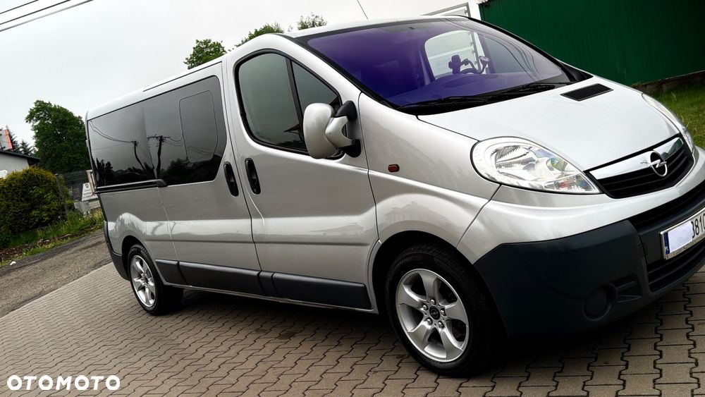 Opel Vivaro - 8