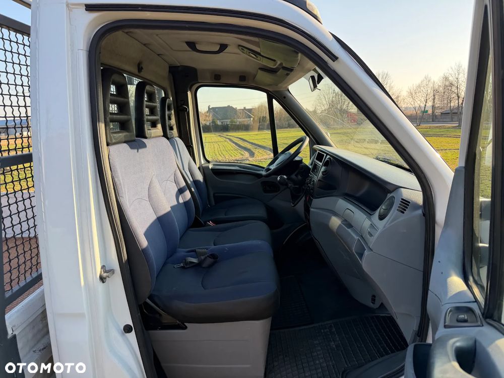 Iveco 35C13 * 2.3 / 130KM * Skrzyniowy * Rama * Rozstaw osi: 3.7m * - 32