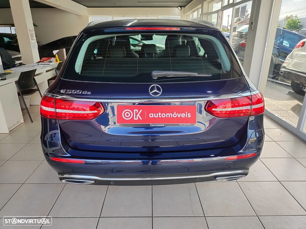 Mercedes-Benz E 300 de AMG Line - 12