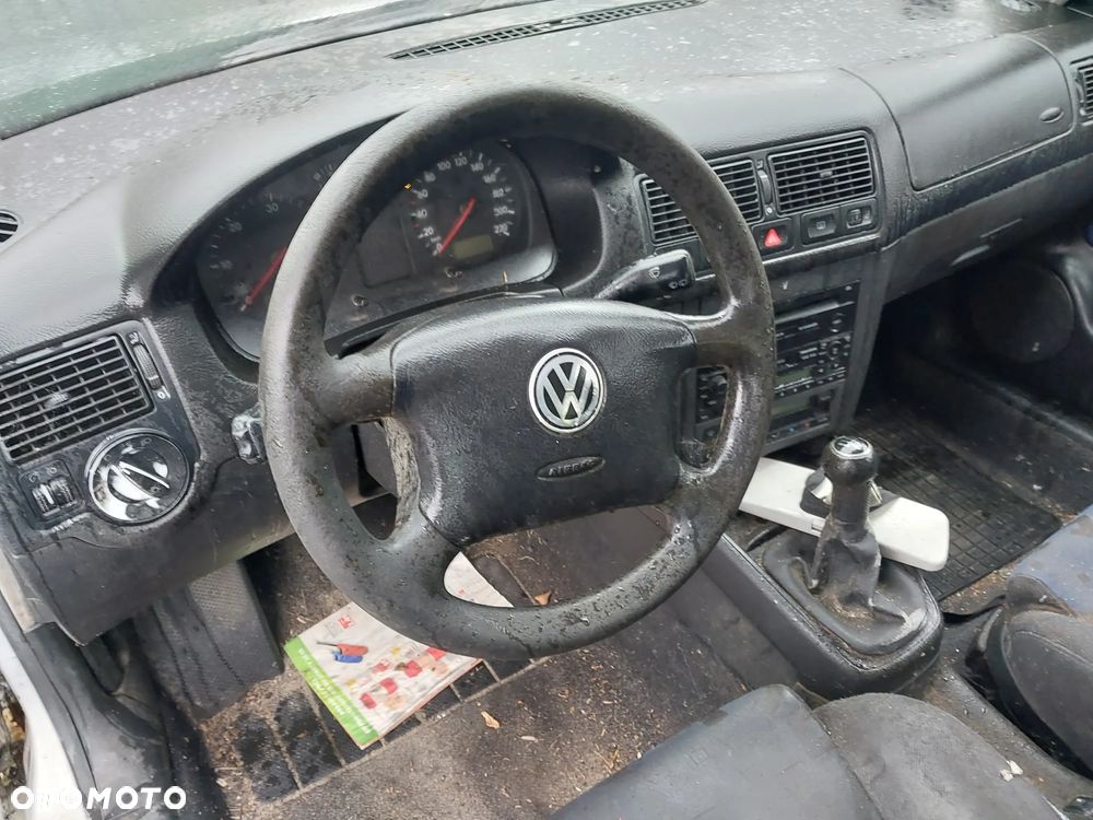 Volkswagen Golf IV 4 Kombi Variant Agr ALH Ahf Ahu 1.9 TDI 90 KM skrzynia biegów EBJ drzwi maska zderzak klapa lusterko kolor LB7Z maglownica belka mcperson zwrotnica turbina pompa wtryskowa paliwa przewód rura mechanizm mikrostyk klapy zamek szyba szyby lewarek tłumik obudowa podszybie podsufitka radio tunel panel głośnik schowek lampa zacisk hamulcowy alternator rezystor NA CZĘŚCI WSZYSTKIE CZĘŚCI - 13