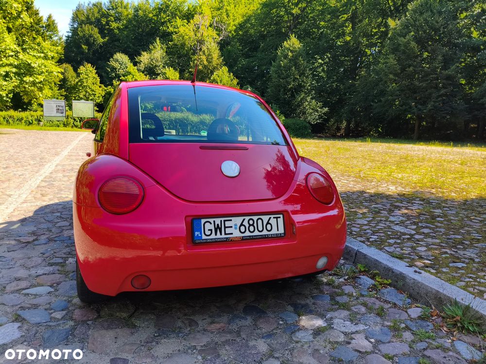Volkswagen New Beetle - 5