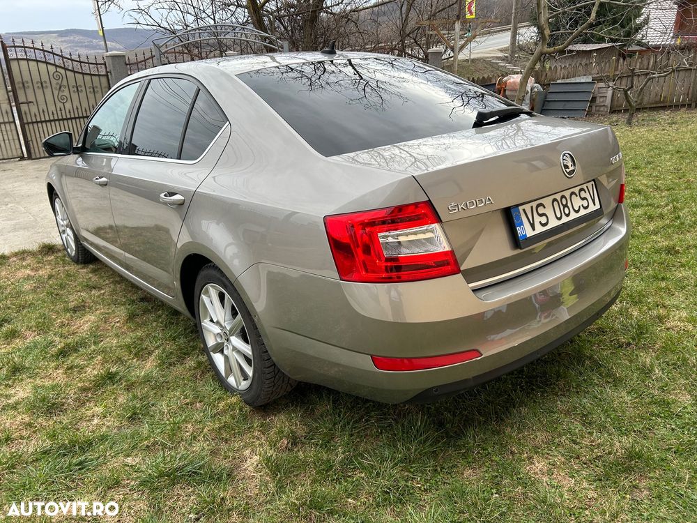 Skoda Octavia 1.6 TDI (Green tec) DSG Style - 4