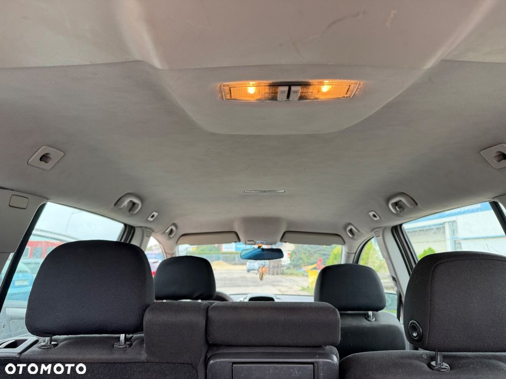 Opel Zafira 1.9 CDTI Essentia - 21
