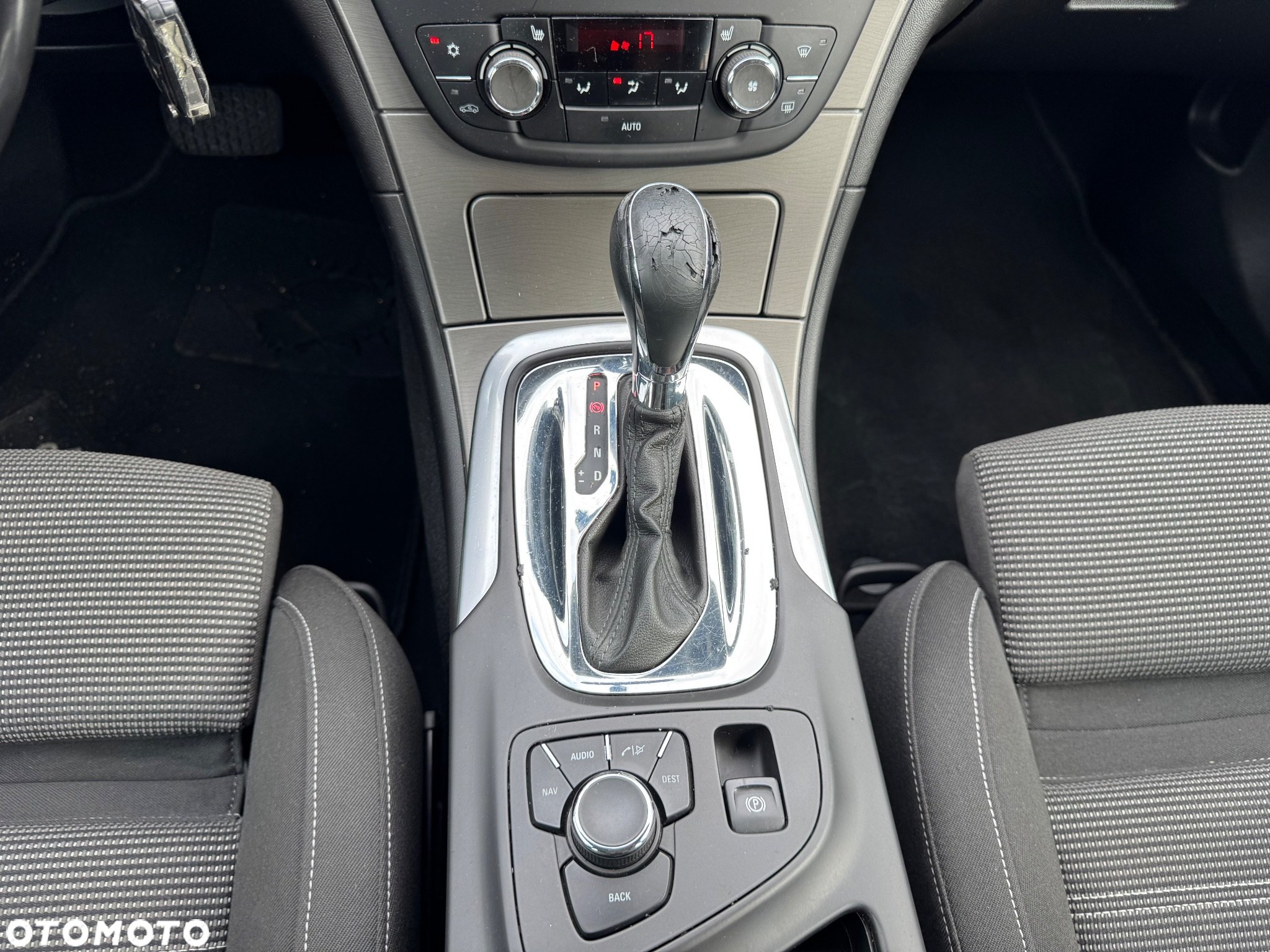 Opel Insignia 2.0 CDTI automatik Active - 7
