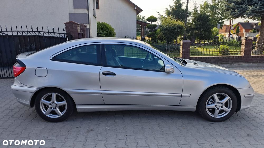 Mercedes-Benz Klasa C 180 Kompressor Sportcoupe - 2