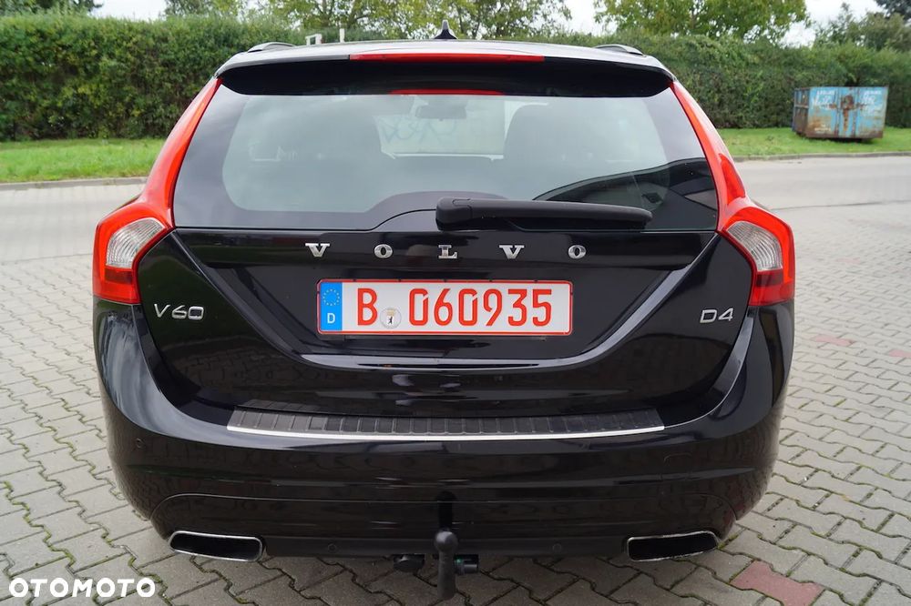Volvo V60 D4 Summum - 18