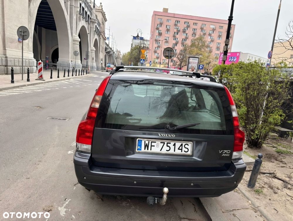 Volvo V70 2.5 T AWD Summum - 3