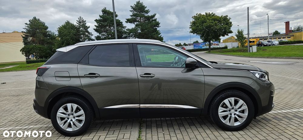Peugeot 3008 PureTech 130 Stop & Start GPF Allure - 17