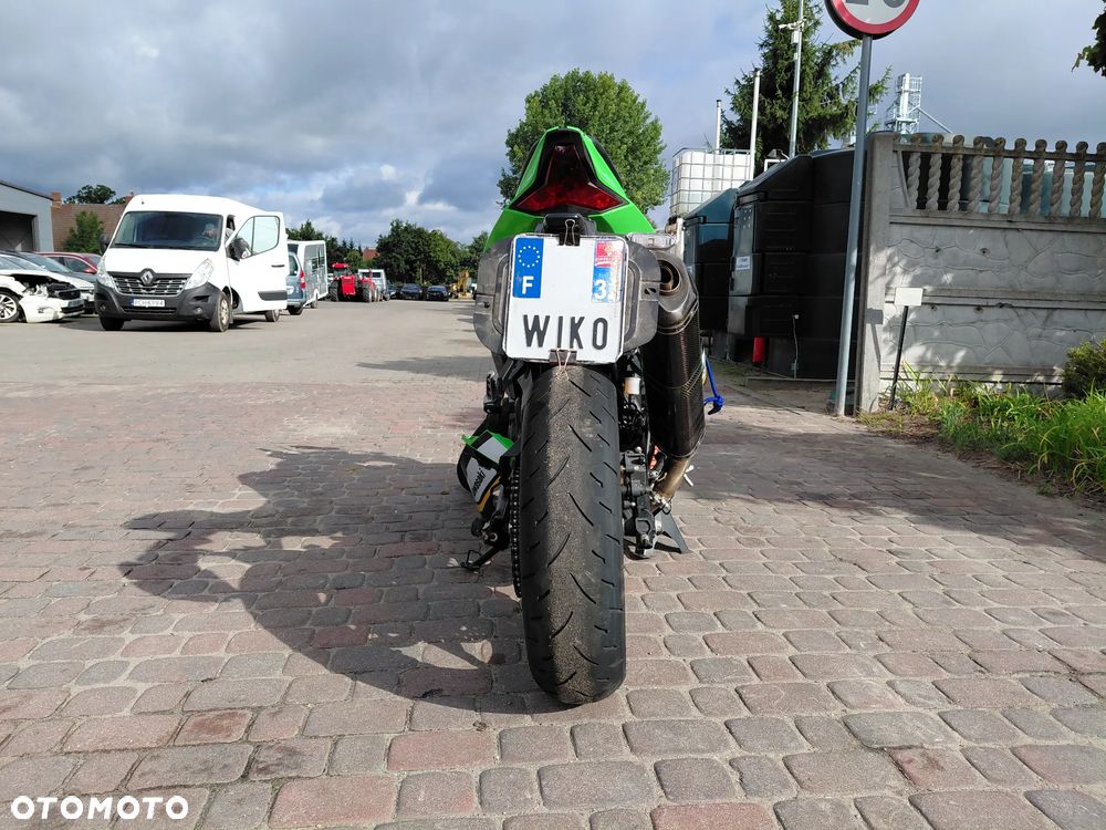 Kawasaki Ninja - 12