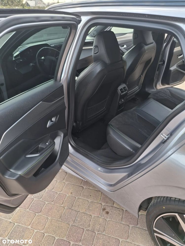 Peugeot 308 PureTech 130 EAT8 GT - 26