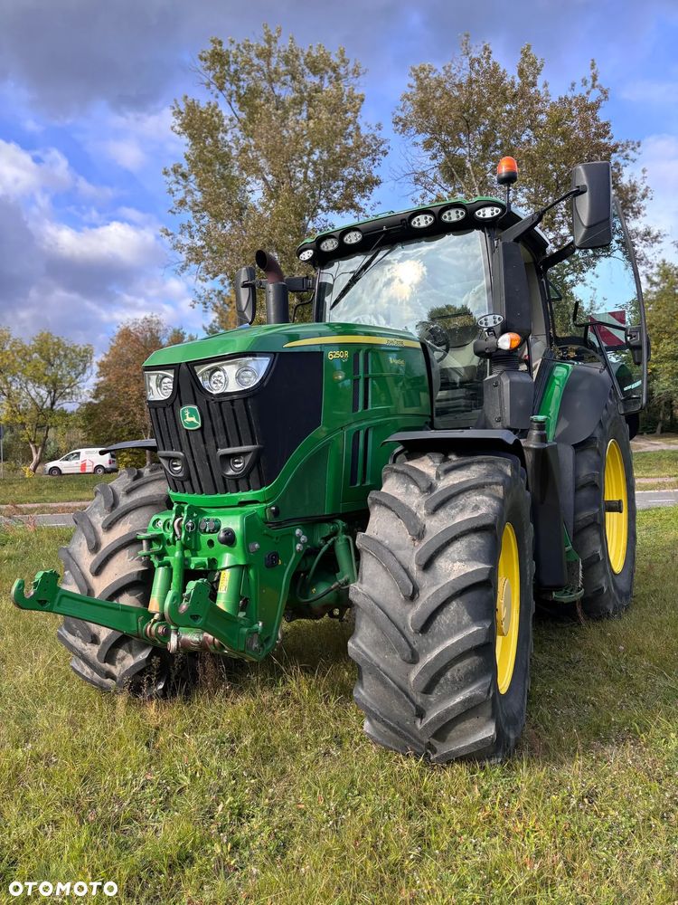 John Deere 6R250 - 7