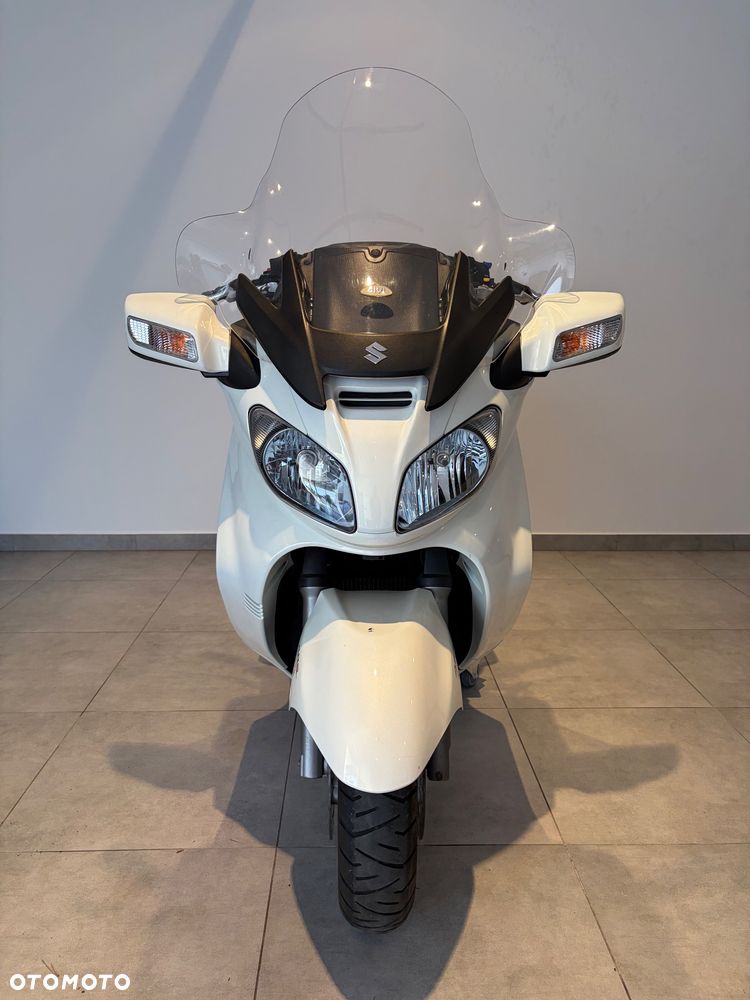Suzuki Burgman - 5