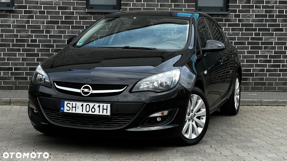 Opel Astra 1.4 Turbo - 1