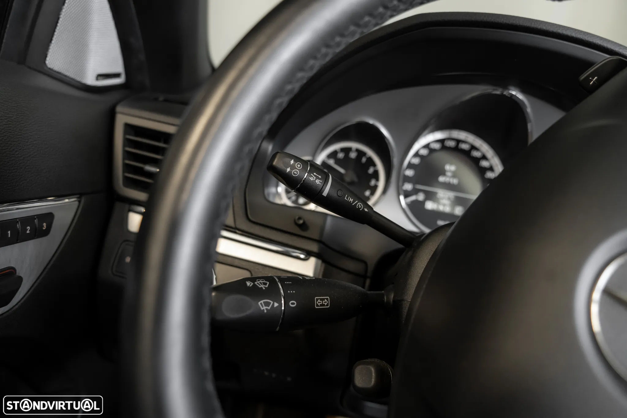 Mercedes-Benz E 250 CGi Avantgarde BlueEfficiency Auto - 25