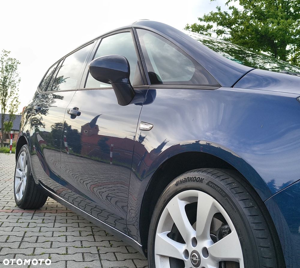 Opel Zafira - 10