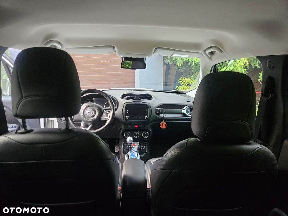 Jeep Renegade 1.4 MultiAir Limited - 31