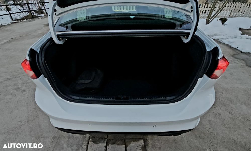 Ford Focus 1.5 EcoBlue Titanium Business - 24