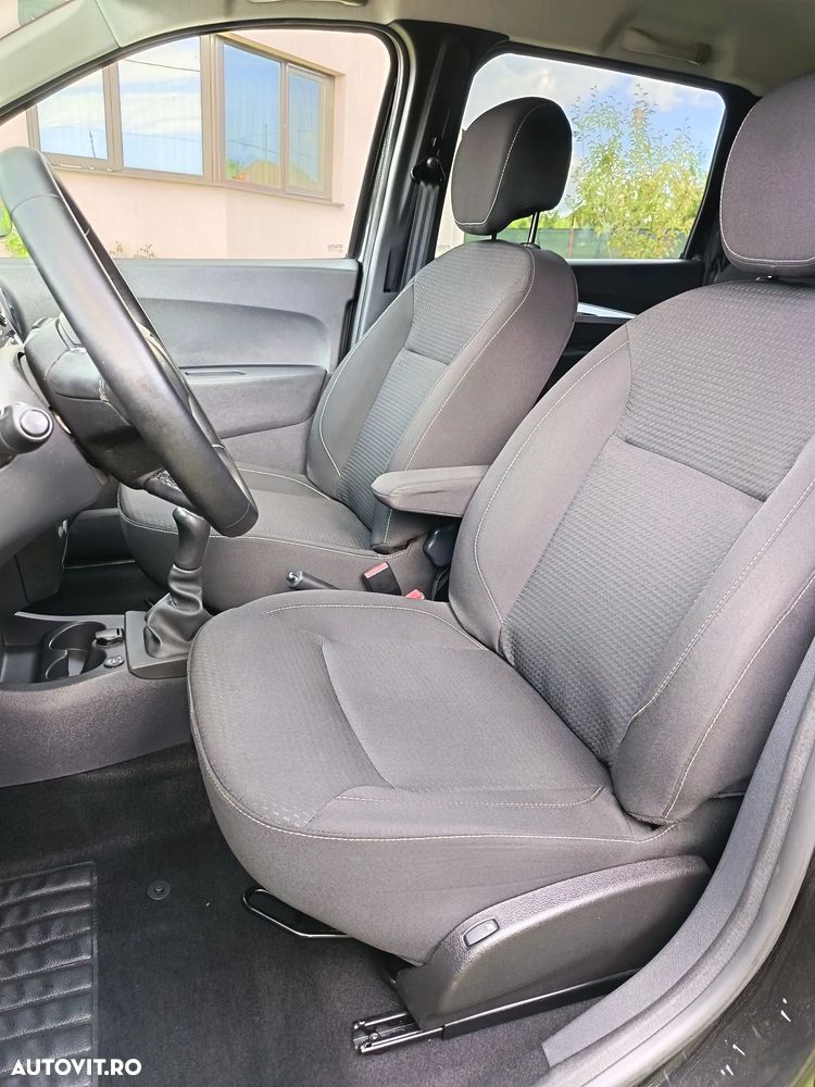 Dacia Lodgy 1.6 SCe Laureate - 13