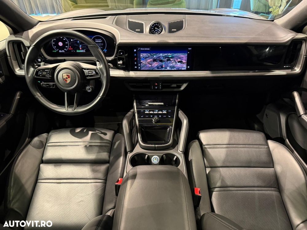 Porsche Cayenne Coupe - 30