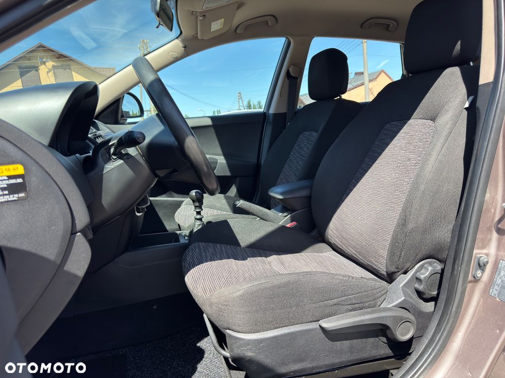 Kia Ceed 1.6 Comfort - 14