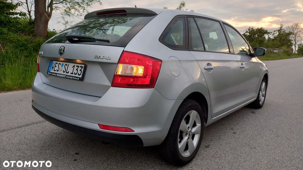 Skoda RAPID - 7