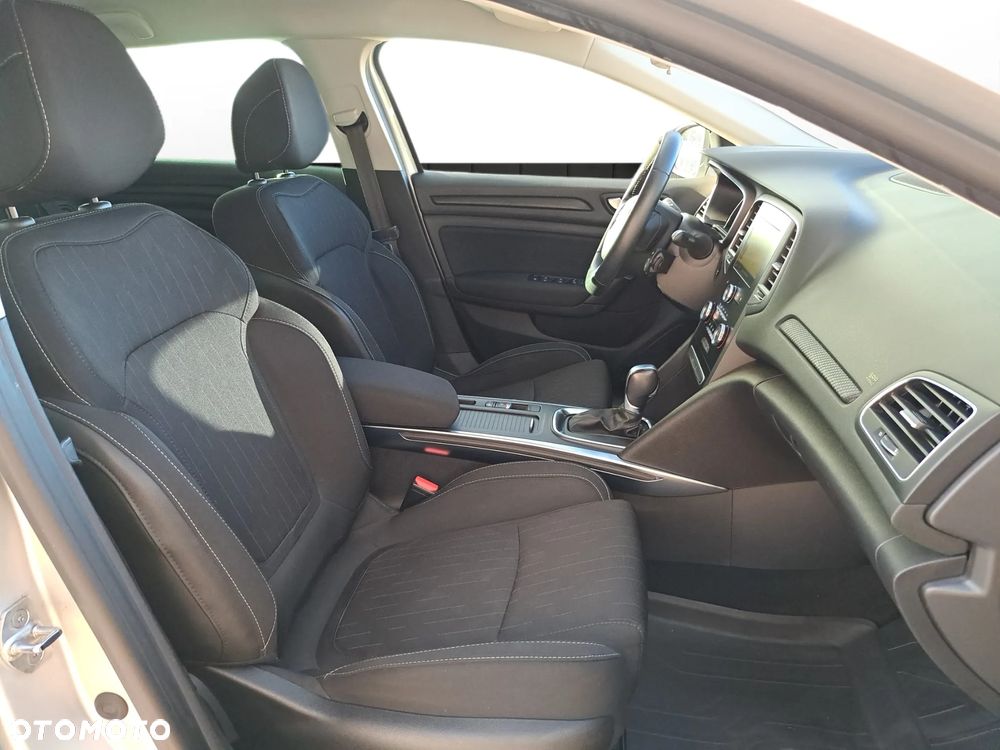 Renault Megane 1.3 TCe FAP Limited EDC - 13
