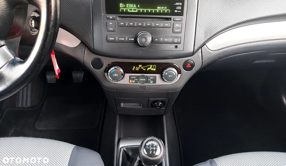 Chevrolet Aveo 1.4 16V LS - 31