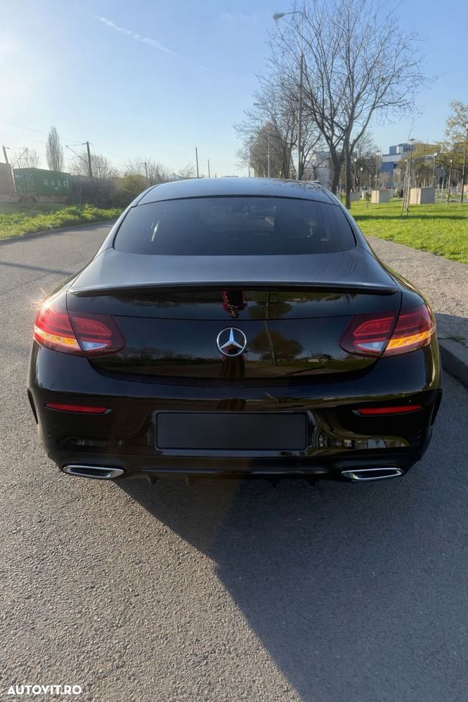 Mercedes-Benz C 220 d 4MATIC 9G-TRONIC - 10