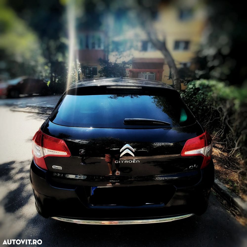 Citroën C4 1.6 e-HDi FAP Exclusive - 7