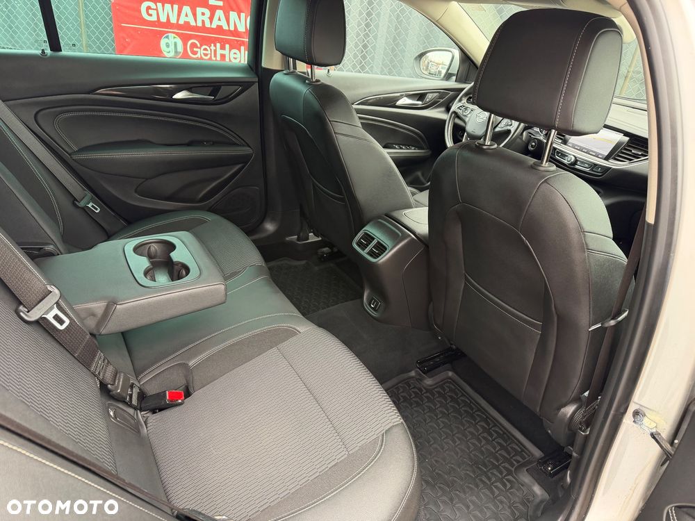 Opel Insignia - 9
