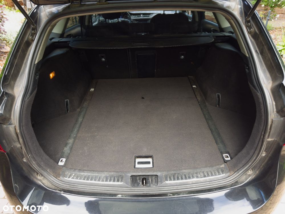 Toyota Avensis 1.8 Premium MS - 10