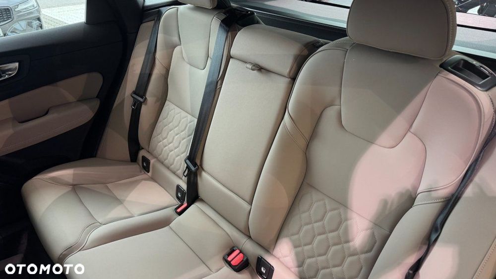 Volvo XC 60 - 13