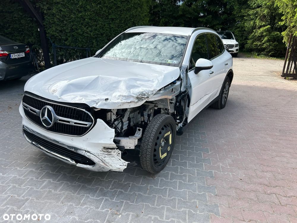 Mercedes-Benz GLC 300 4Matic 9G-TRONIC Edition Avantgarde - 2
