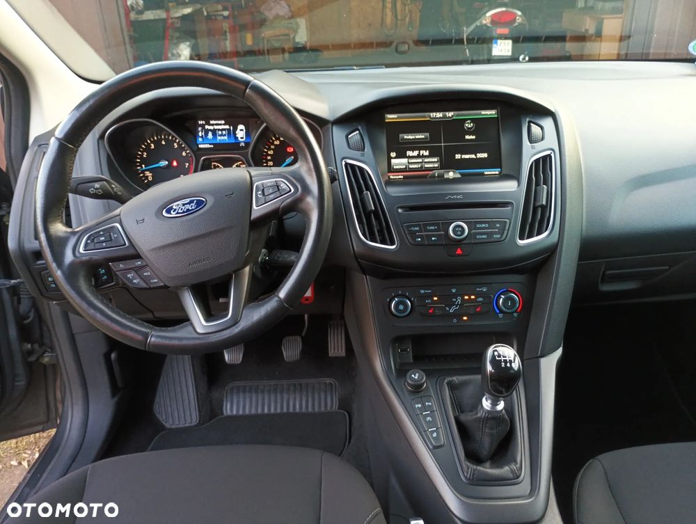 Ford Focus - 16