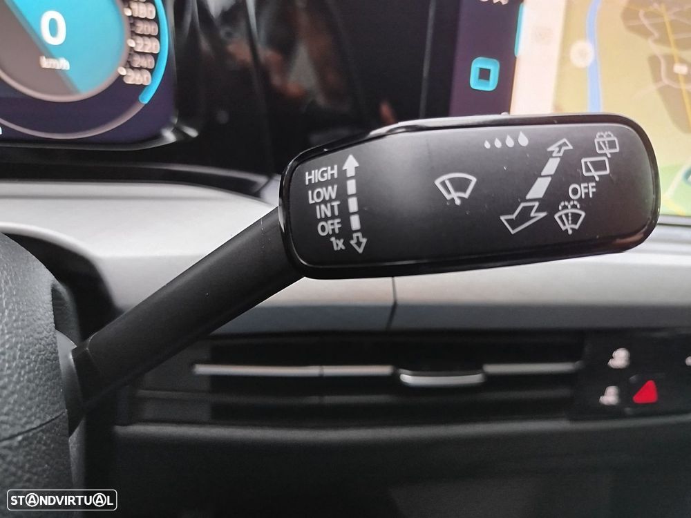 VW Golf Variant 2.0 TDi Life - 25