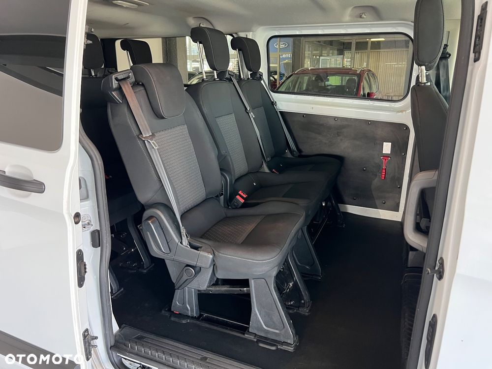 Ford Transit Custom Kombi-Van 320 L2H1 Trend - 36